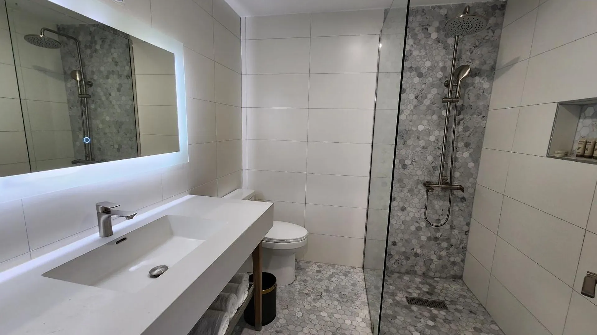Hotel 39 Jamaica Μοντέγκο Μπέυ