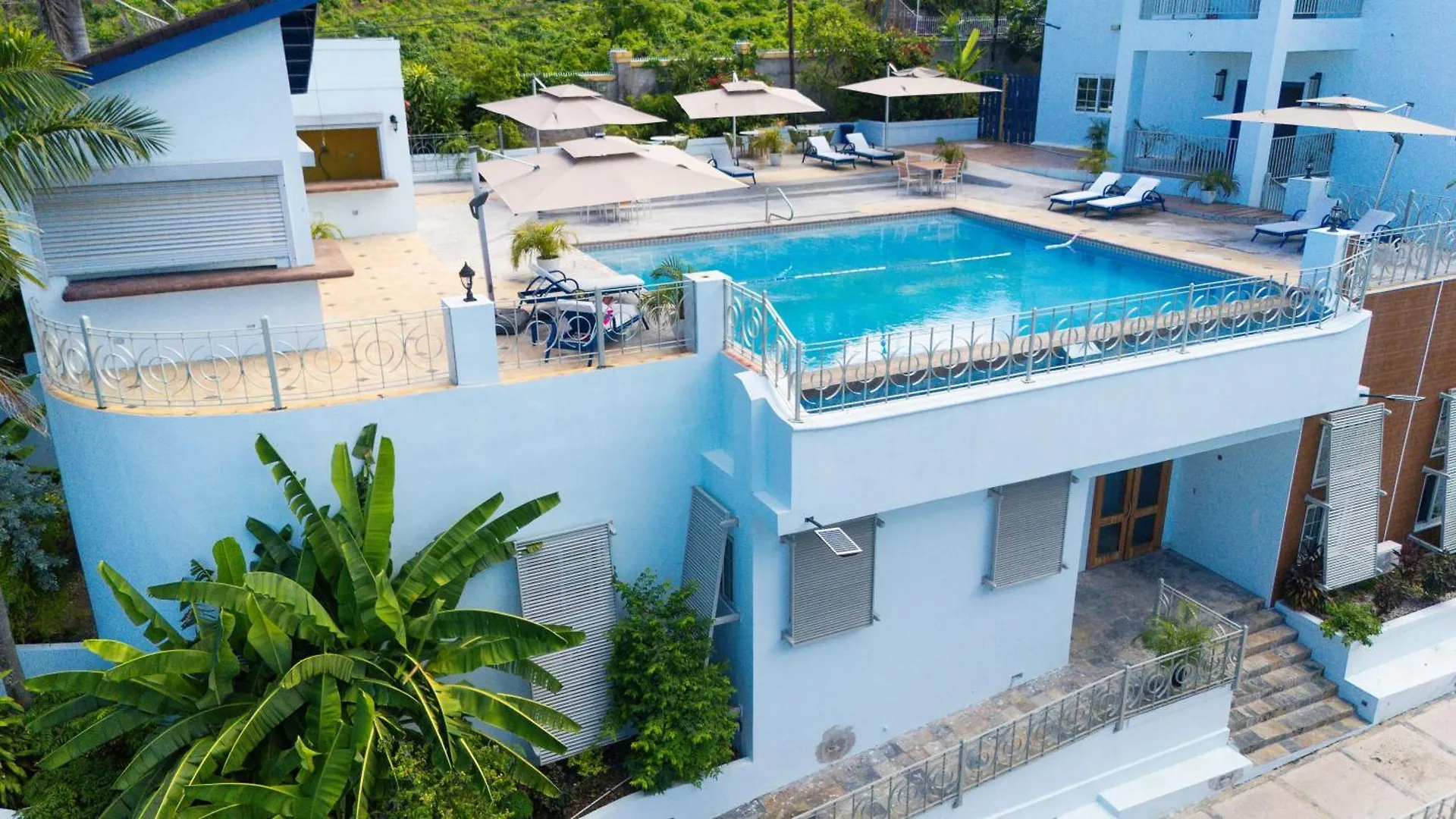 Hotel 39 Jamaica Montego Bay 3*,